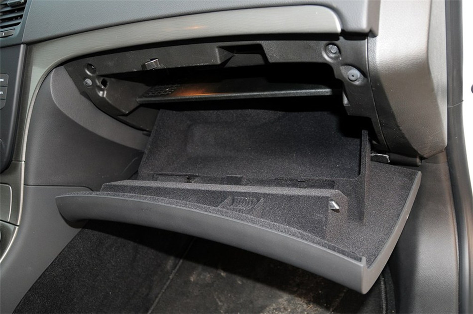 2013款 2.0T AT GS豪情运动版 内饰