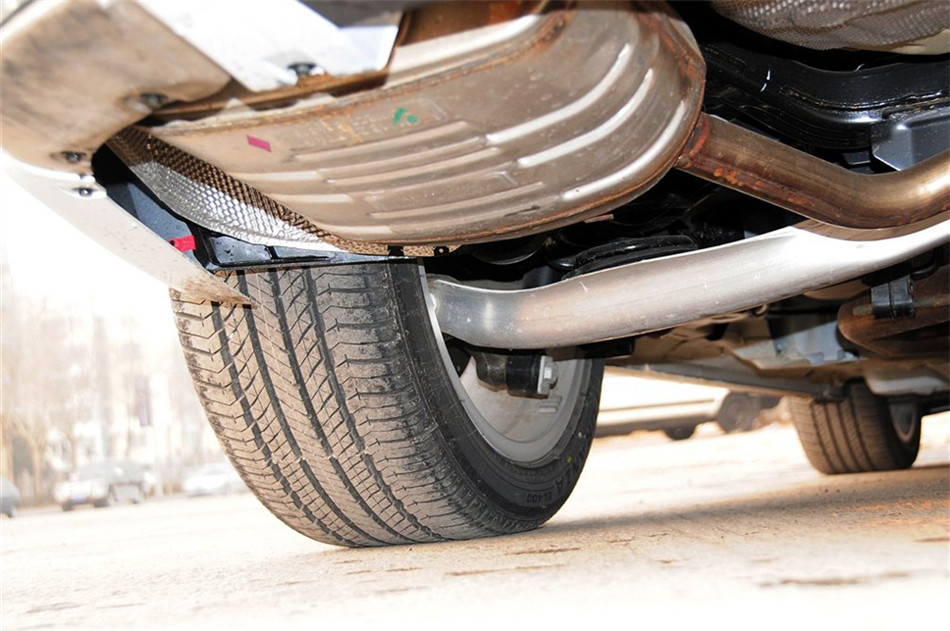 2013款 2.0T AT GS豪情运动版 引擎底盘