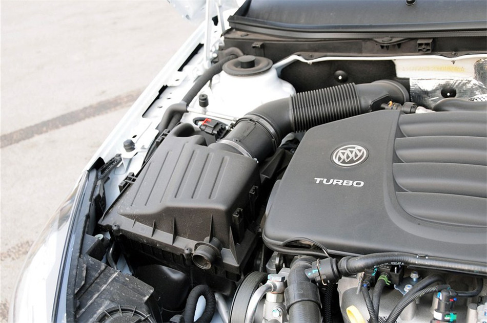 2013款 2.0T AT GS豪情运动版 引擎底盘