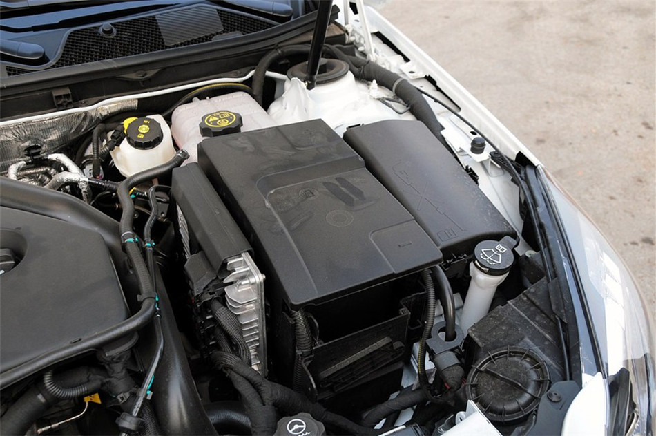 2013款 2.0T AT GS豪情运动版 引擎底盘