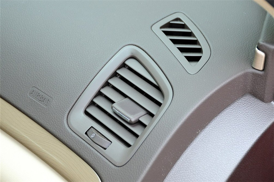 2012款 2.0L AT 舒适版 内饰