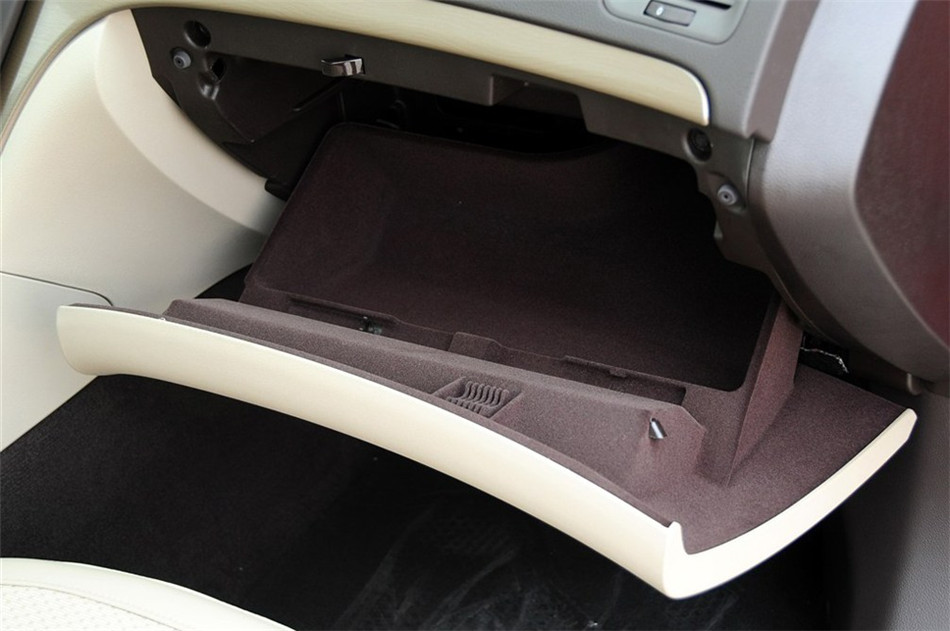 2012款 2.0L AT 舒适版 内饰