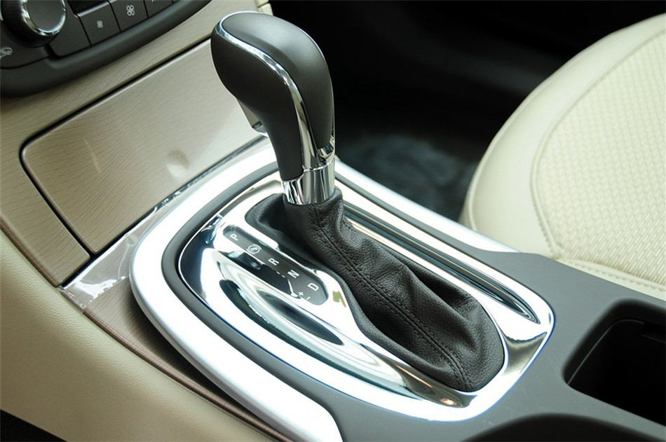 2012款 2.0L AT 舒适版 内饰