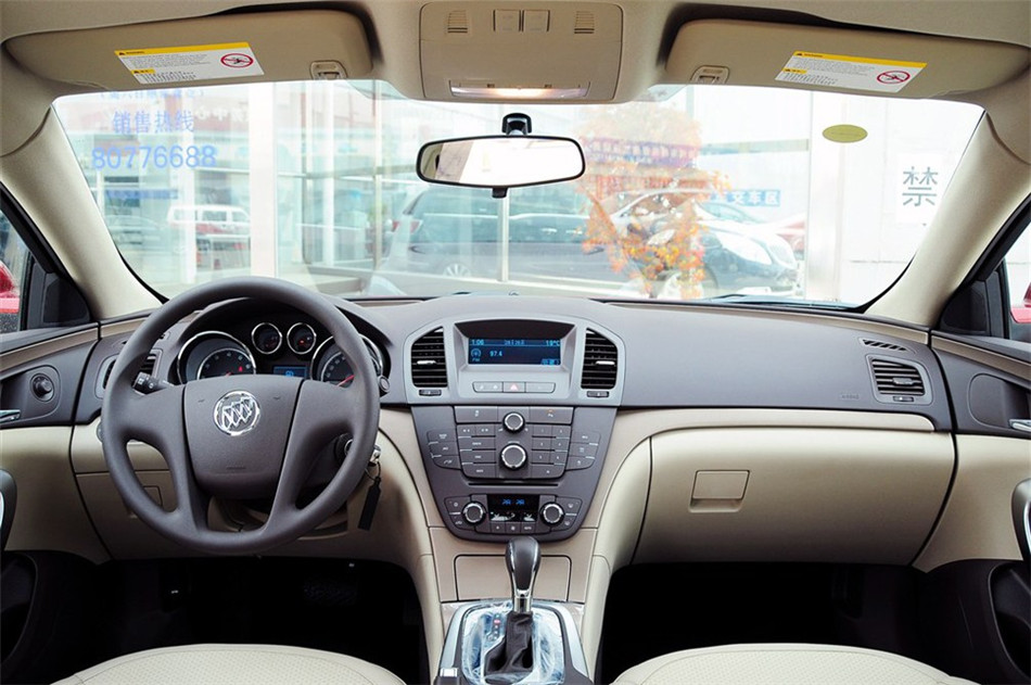 2012款 2.0L AT 舒适版 内饰