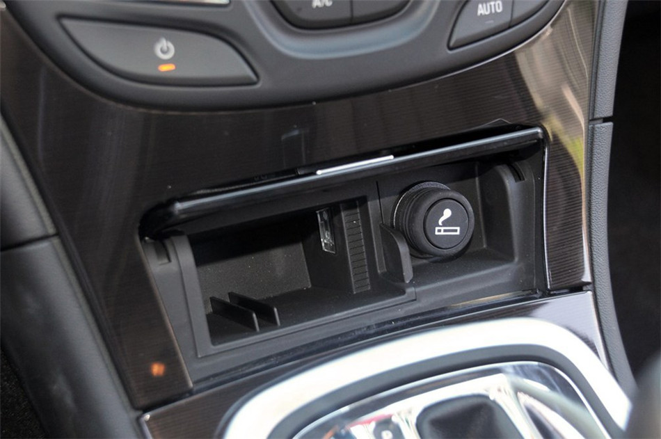 2014款君威2.4L自动豪华时尚型