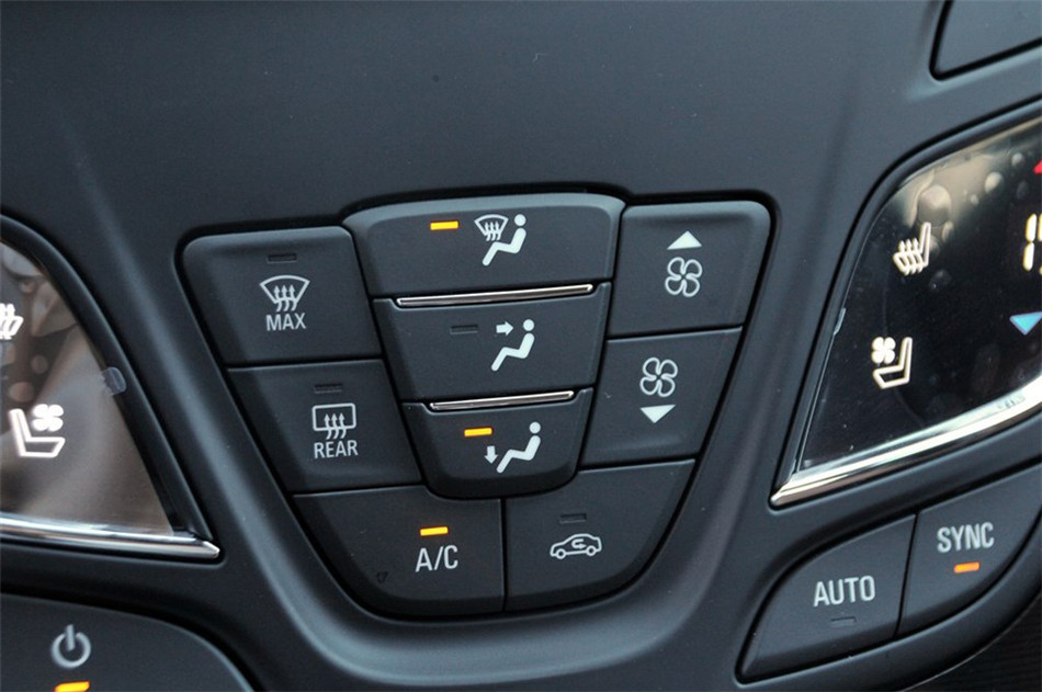 2014款君威2.4L自动豪华时尚型