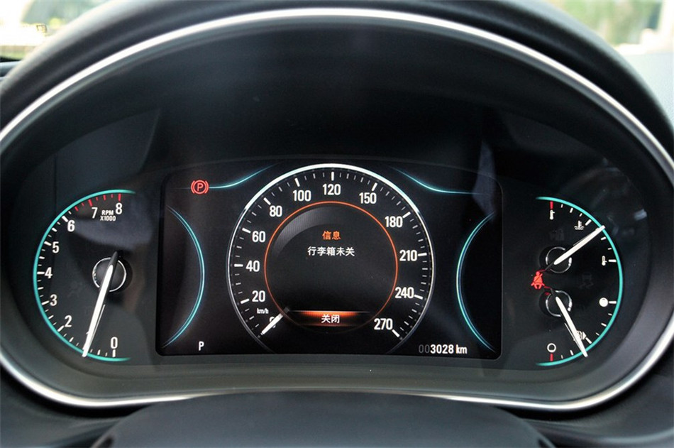 2014款君威2.4L自动豪华时尚型