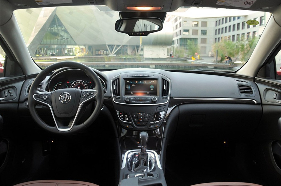 2014款君威2.4L自动豪华时尚型