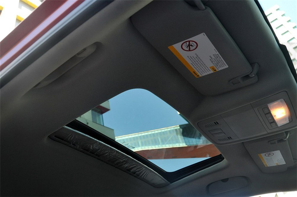 2014款君威2.4L自动豪华时尚型