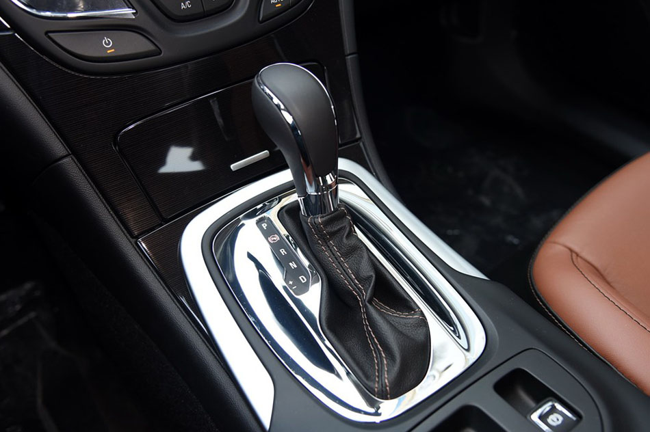 2015款 2.0T GS豪情运动版 内饰