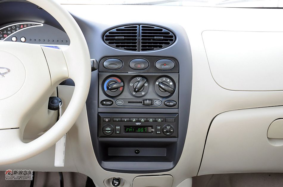 2010款奇瑞QQ3实拍