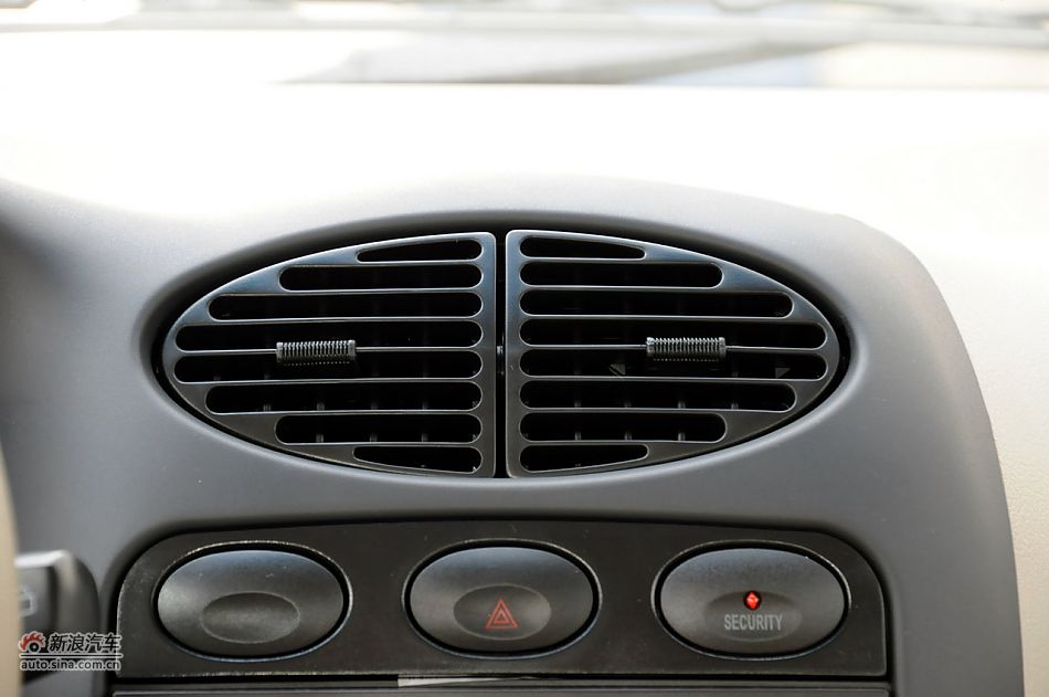 2010款奇瑞QQ3实拍