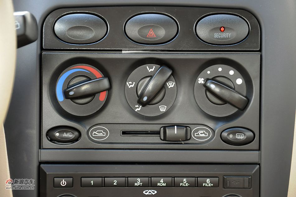 2010款奇瑞QQ3实拍