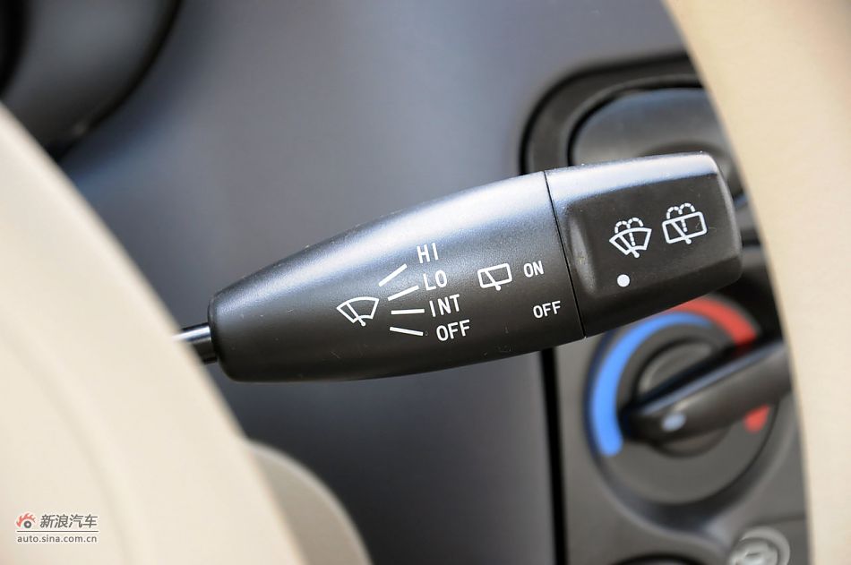 2010款奇瑞QQ3实拍