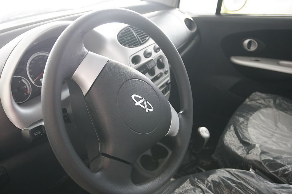 奇瑞QQ3方向盘