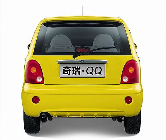 QQ轿车背面