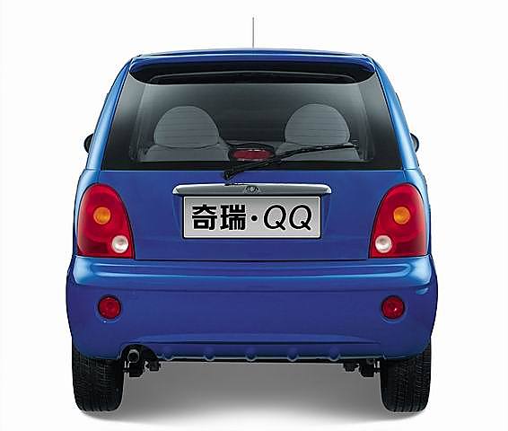 QQ轿车背面