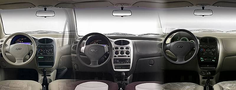 奇瑞07款QQ3内饰