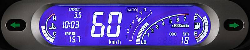 奇瑞07款QQ3内饰