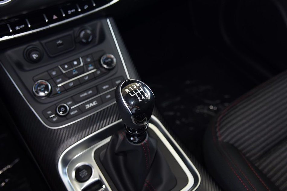 2017款 1.5T 手动舒适型 内饰