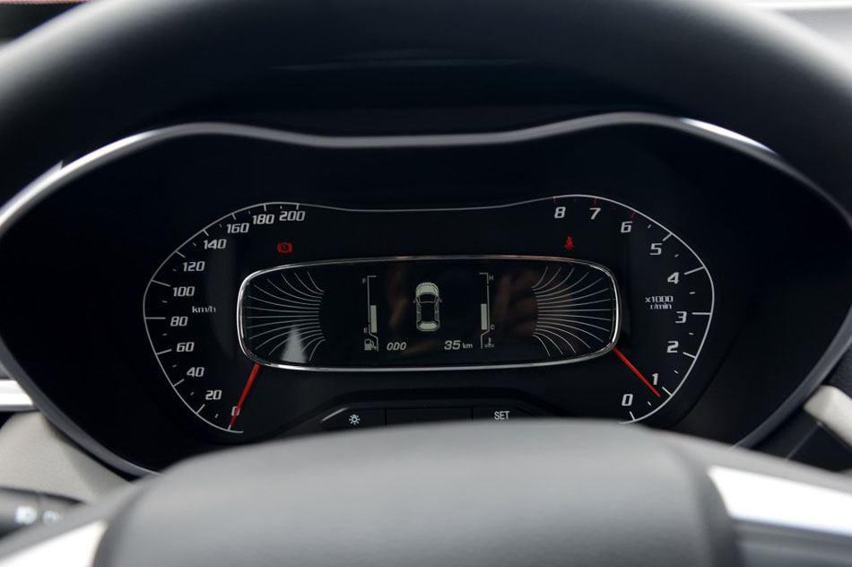 2017款 1.5L 手动时尚型 内饰