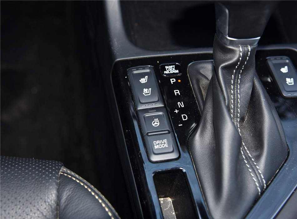 起亚KX7  2017款 2.0T 自动四驱LUX