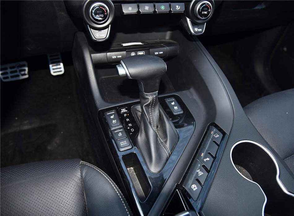 起亚KX7  2017款 2.0T 自动四驱LUX