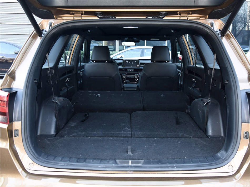 起亚KX7  2017款 2.4L 自动两驱GLS 座椅空间