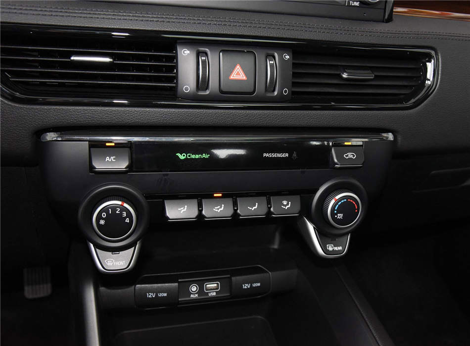 起亚KX7  2017款 2.4L 自动两驱GLS 座椅空间