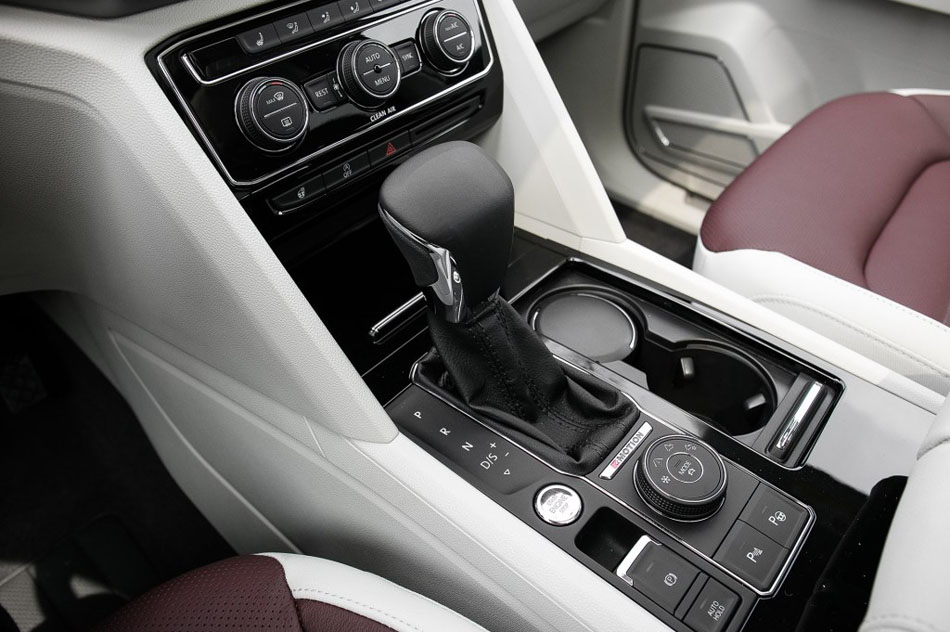 2017款 380TSI 四驱旗舰版 内饰