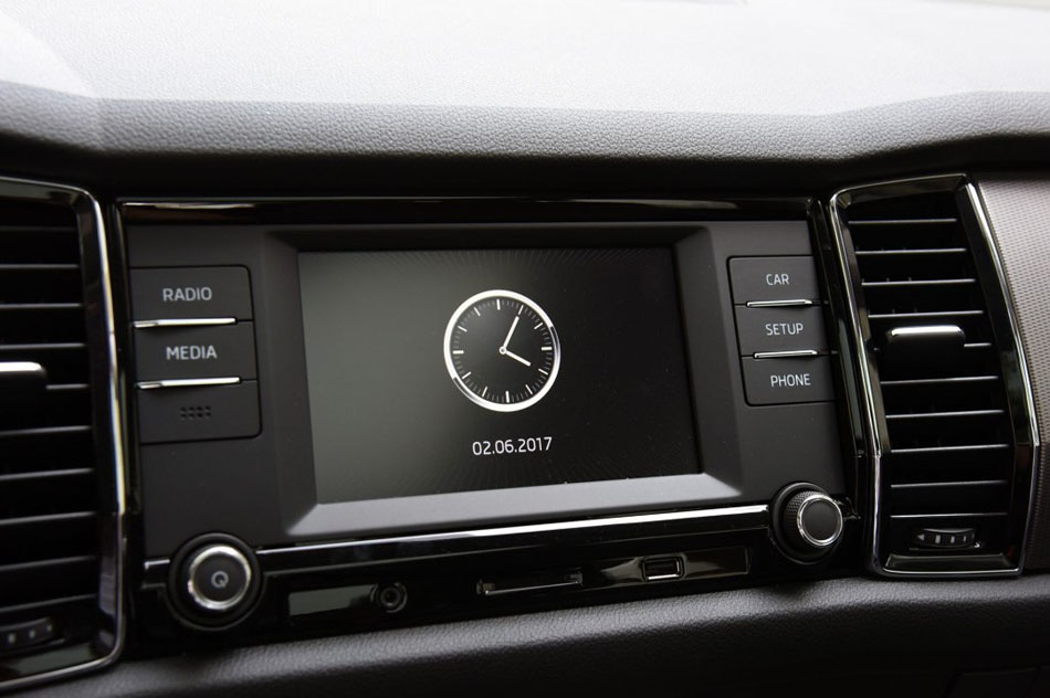 2017款 TSI330 5座两驱舒适版 内饰