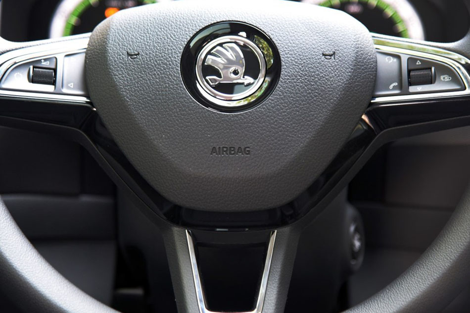 2017款 TSI330 5座两驱舒适版 内饰