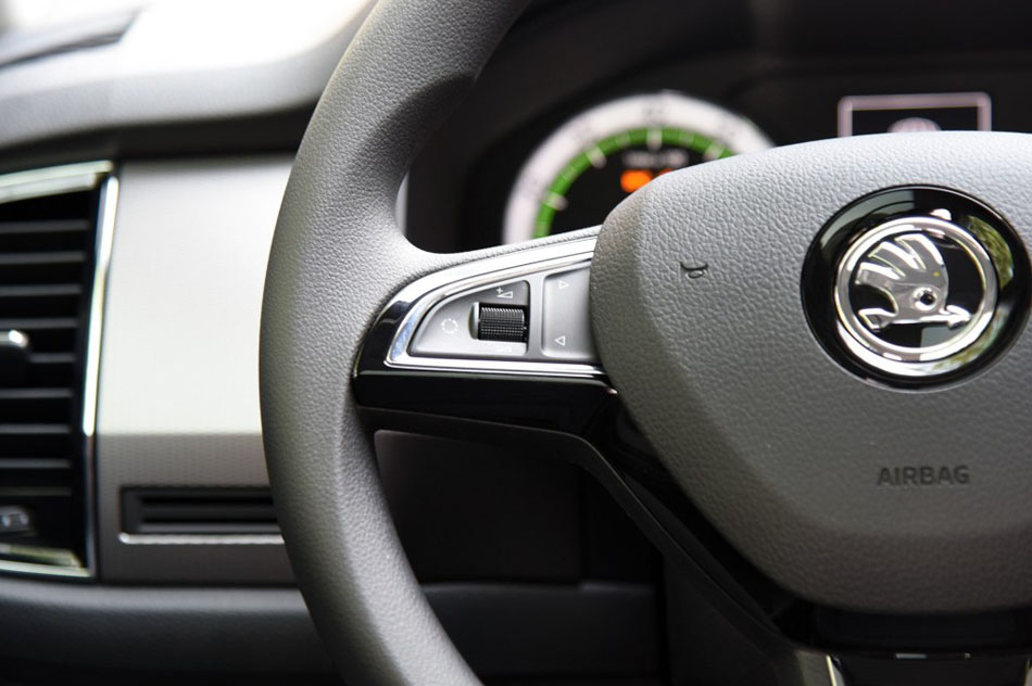 2017款 TSI330 5座两驱舒适版 内饰