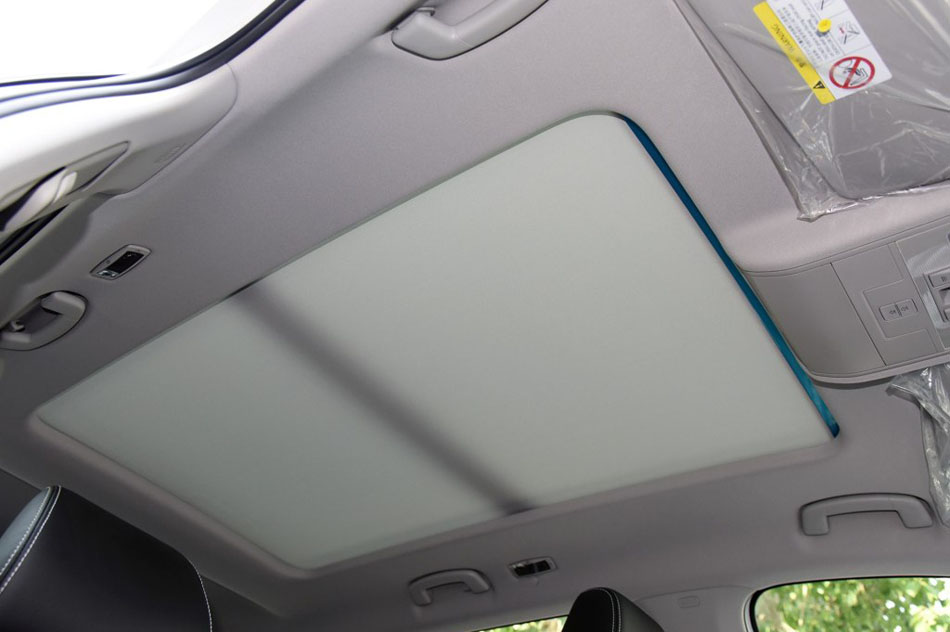 2017款 TSI330 5座两驱舒适版 座椅空间