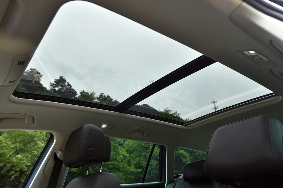 2016款 280TSI 两驱舒行版 座椅空间