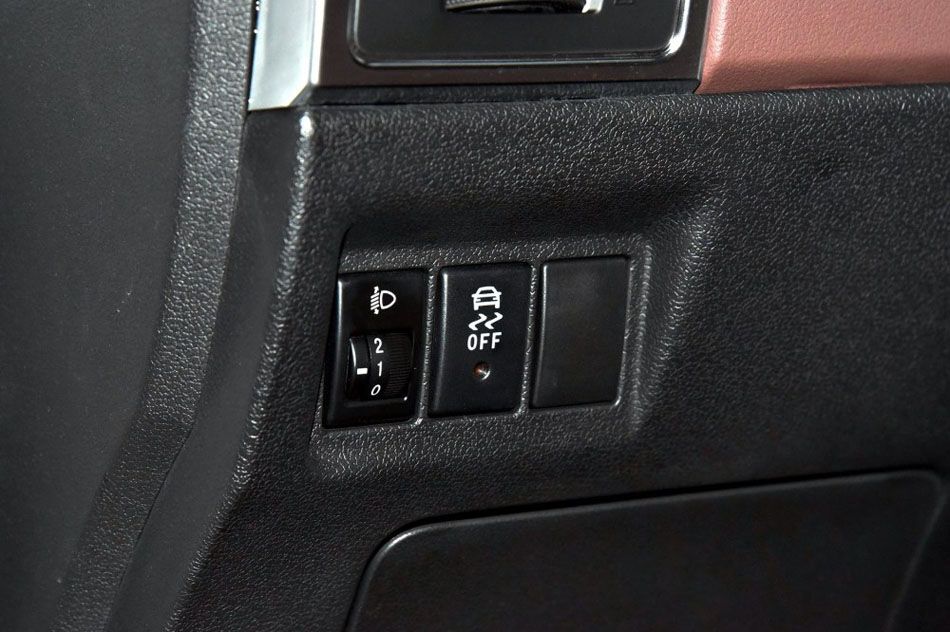 2017款 1.3T 手动尊贵型 内饰