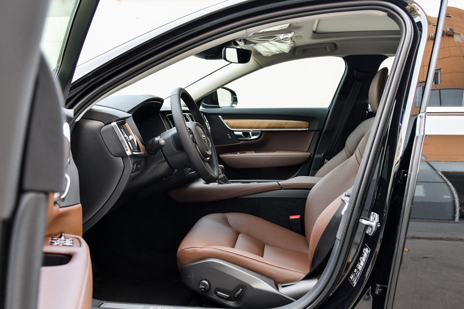 2019款 T5 智逸版 座椅空间