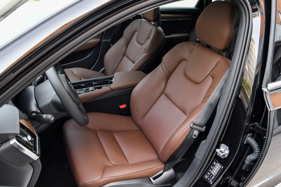 2019款 T5 智逸版 座椅空间