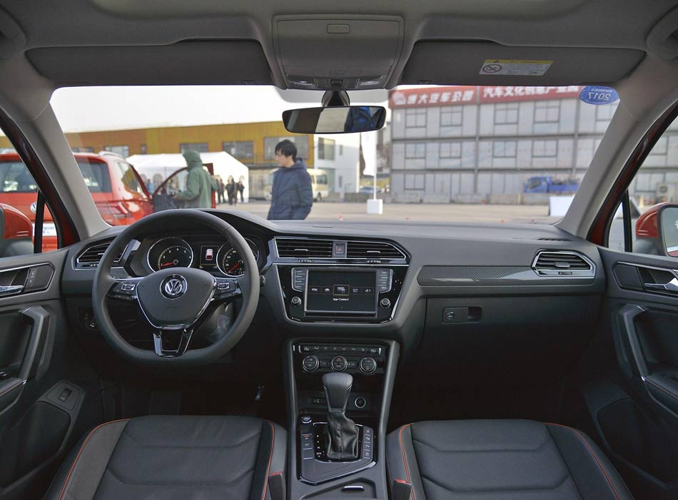 途观L  2017款 330TSI 自动两驱旗舰版