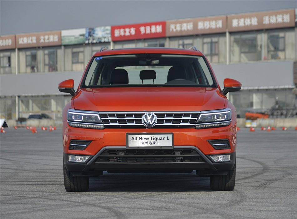 ;L  2017 330TSI Զ콢