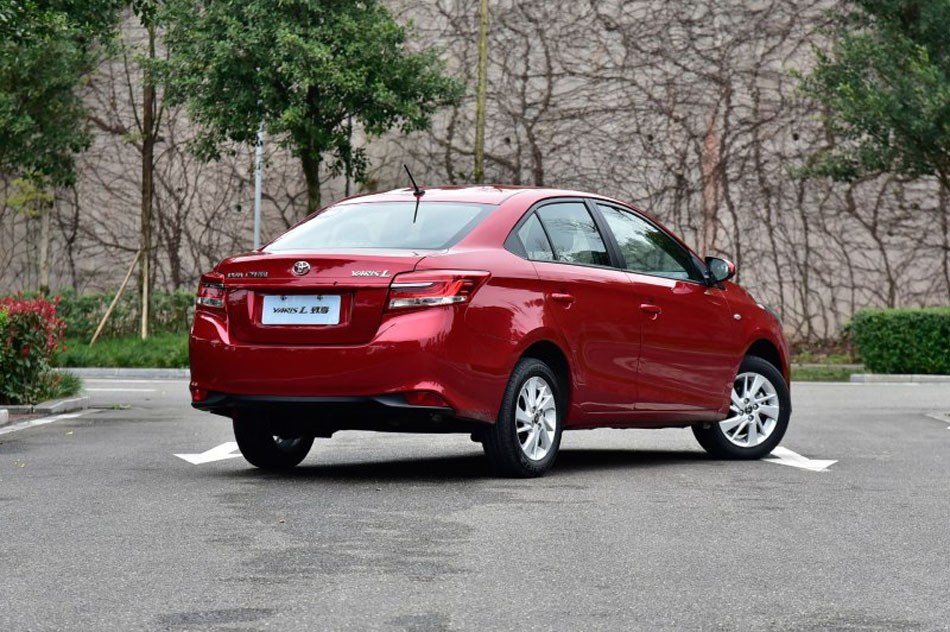 2017款 1.5G CVT炫动天窗版 外观