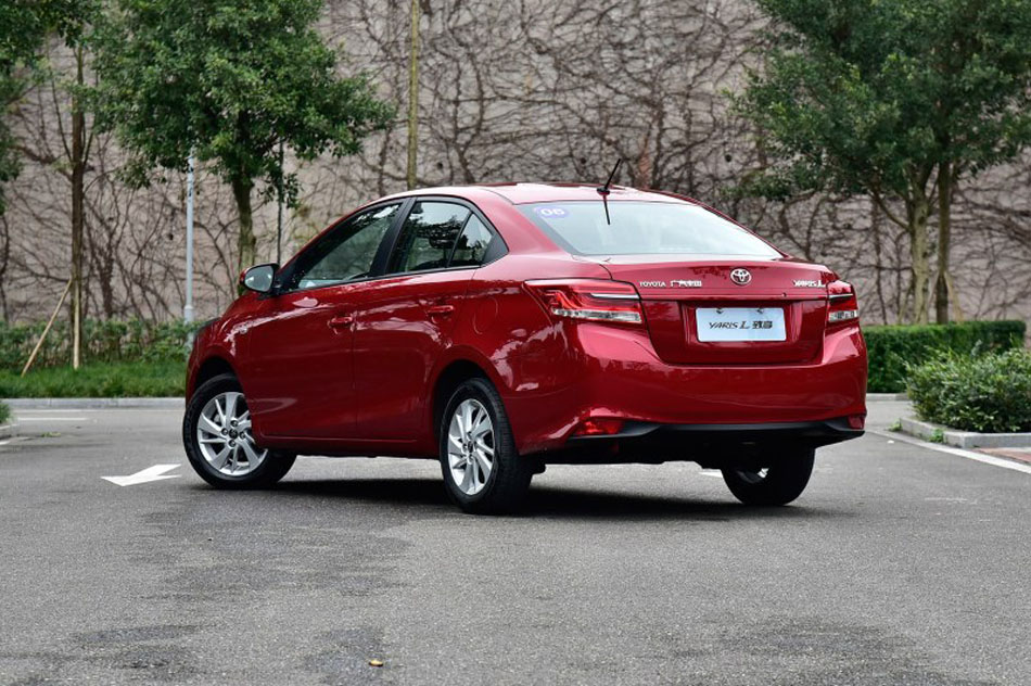 2017款 1.5G CVT炫动天窗版 外观