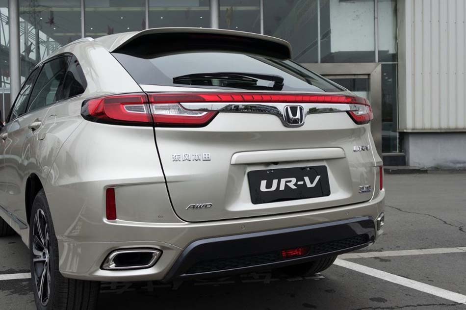 2017款 370TURBO 四驱尊耀版 细节