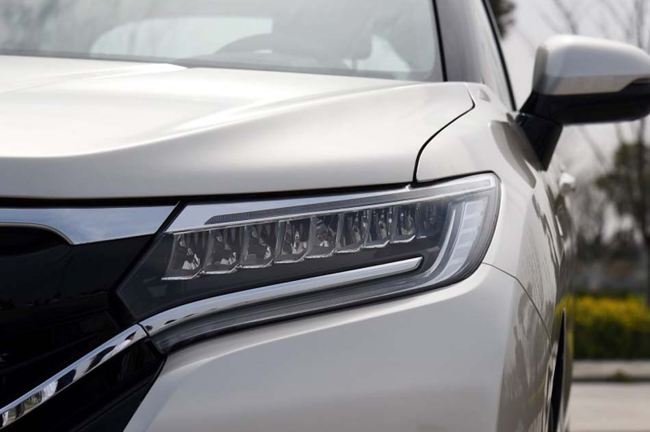 2017款 370TURBO 四驱尊耀版 细节