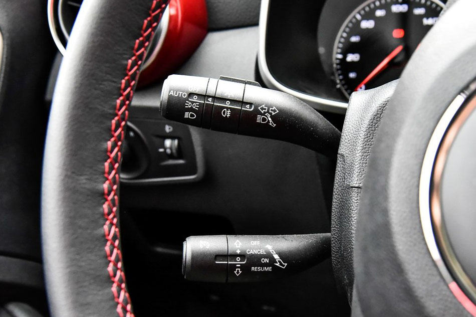 2017款 16T 自动旗舰互联网版 内饰