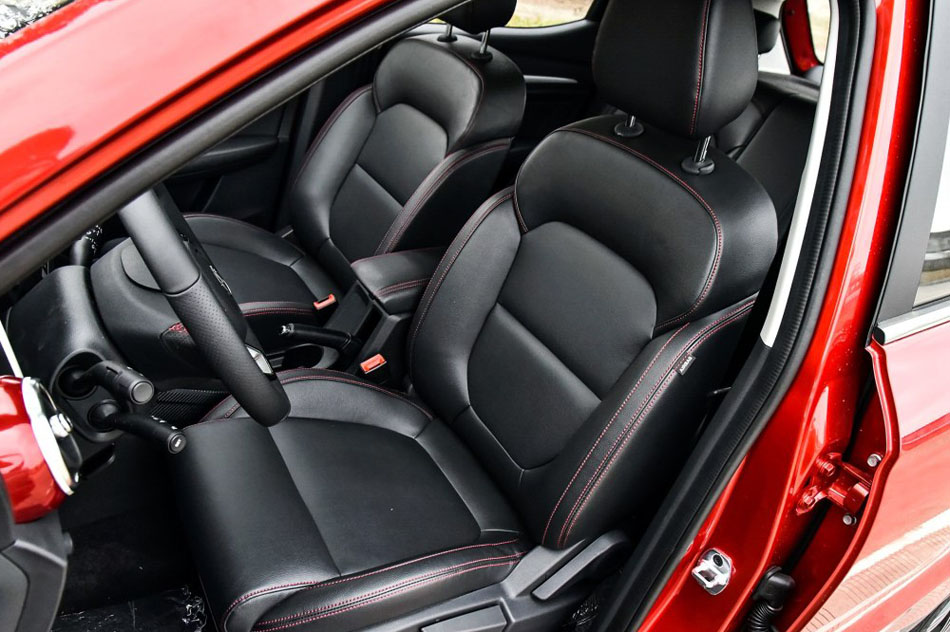 2017款 16T 自动旗舰互联网版 座椅空间