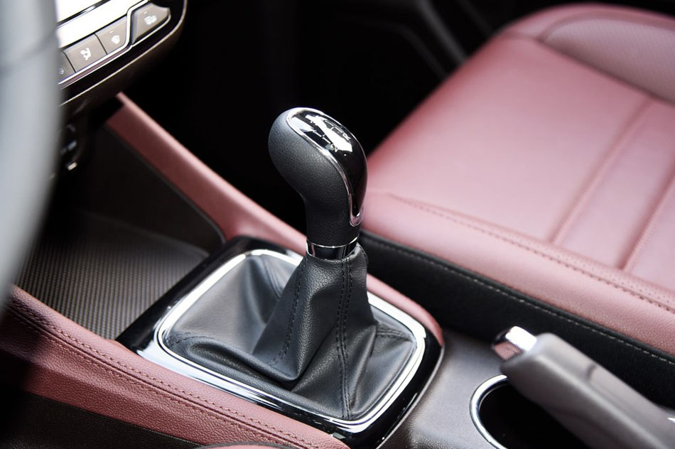 2017款 1.6L 手动精英型 内饰