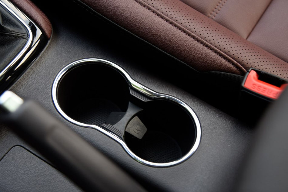 2017款 1.6L 手动精英型 内饰