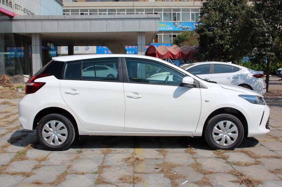 2017款 1.3L 手动锋锐版 外观