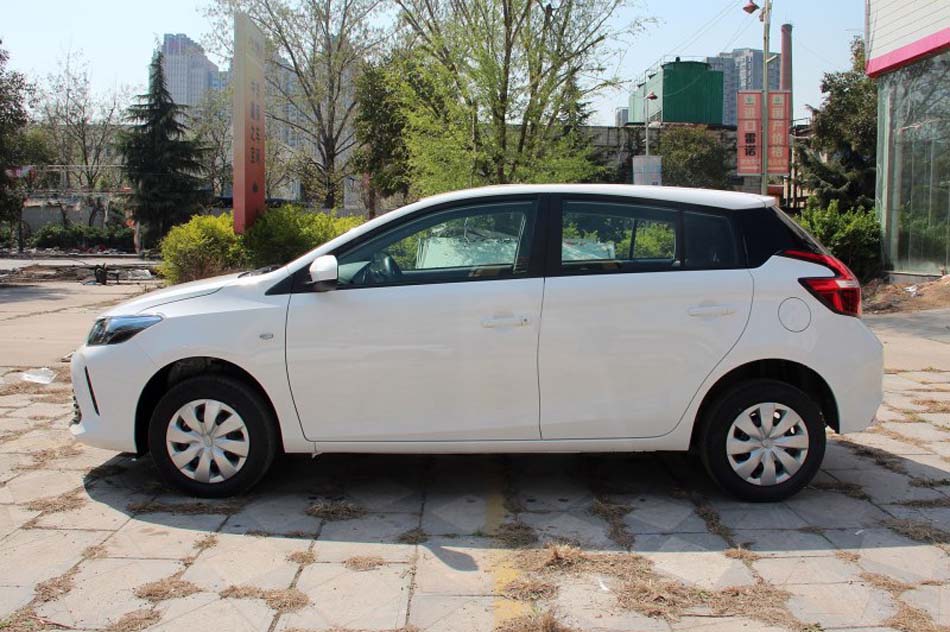 2017款 1.3L 手动锋锐版 外观